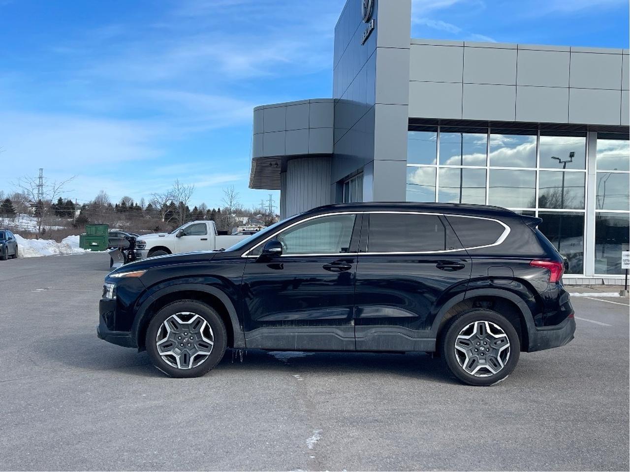 2022 Hyundai Santa Fe Urban Photo3