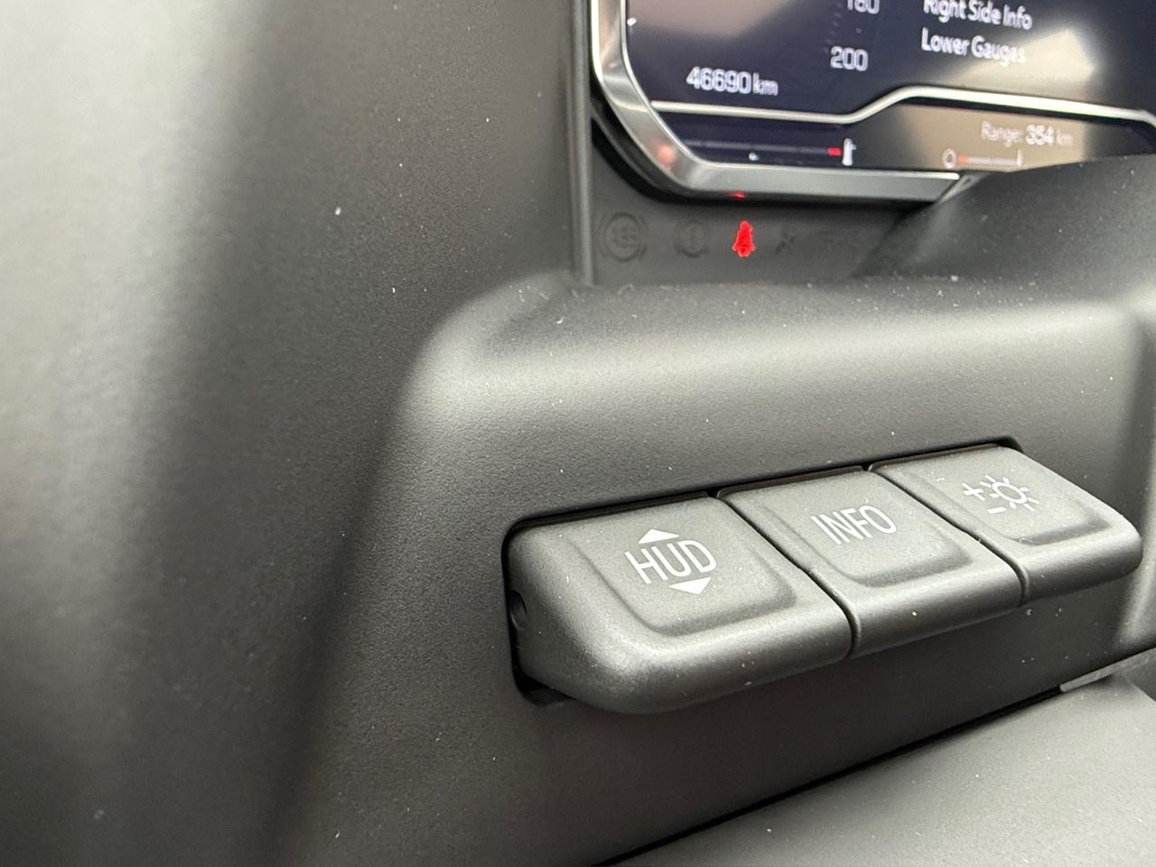 2024 GMC Sierra 1500 Crew Cab Short Box 4-Wheel Drive AT4 Photo