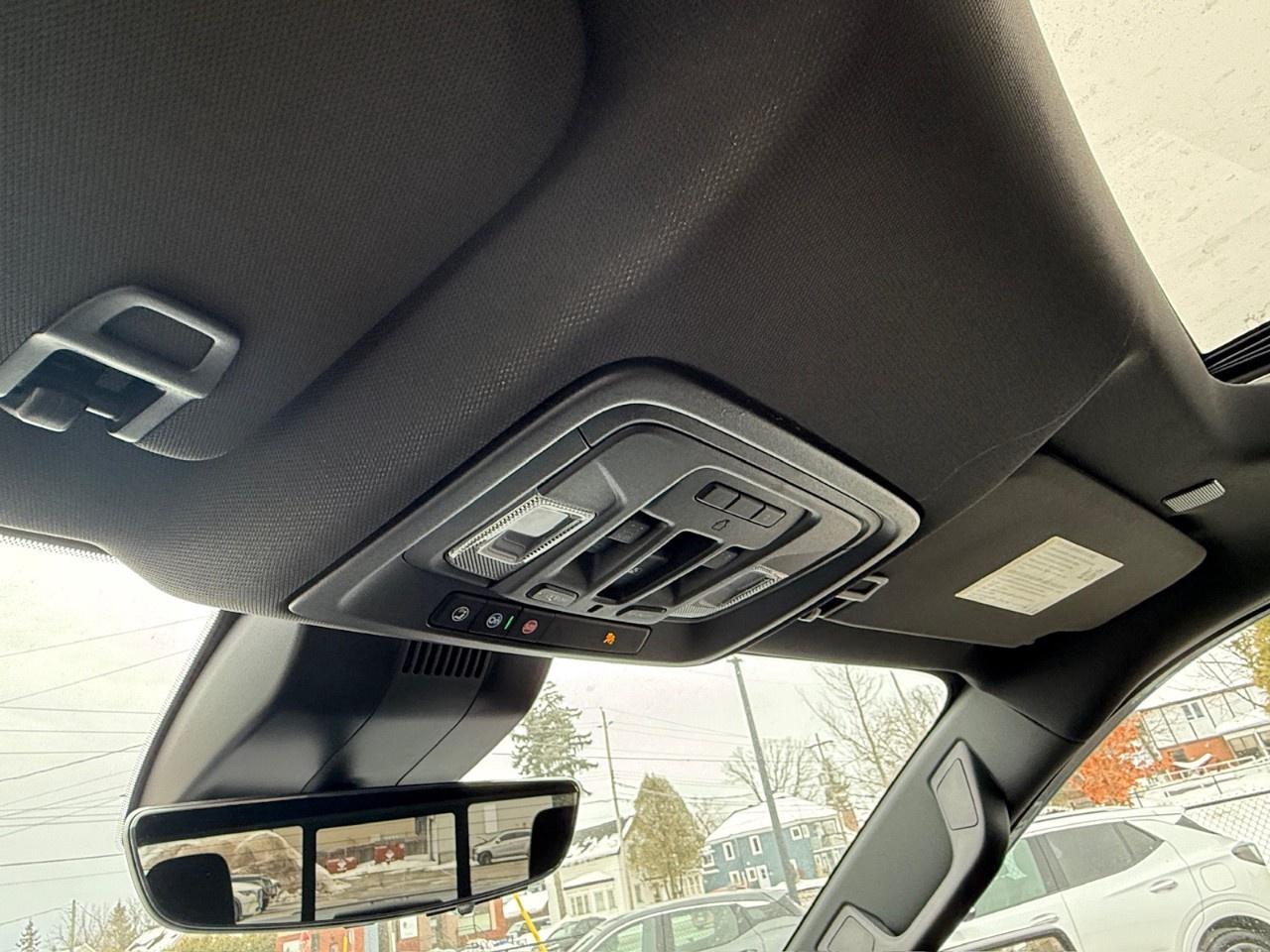 2024 GMC Sierra 1500 Crew Cab Short Box 4-Wheel Drive AT4 Photo