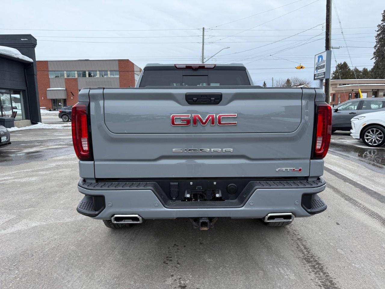 2024 GMC Sierra 1500 Crew Cab Short Box 4-Wheel Drive AT4 Photo3