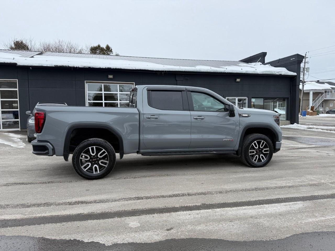 2024 GMC Sierra 1500 Crew Cab Short Box 4-Wheel Drive AT4 Photo