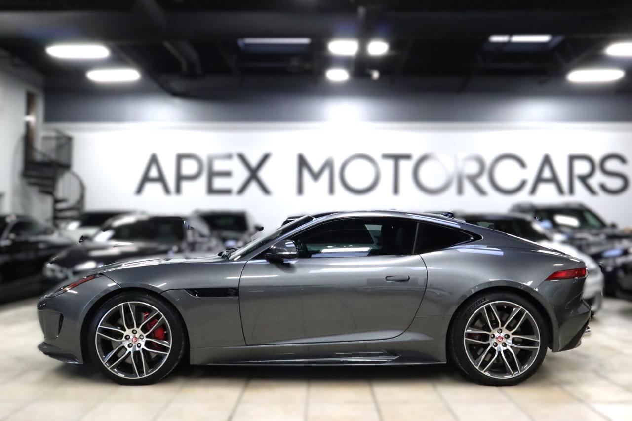 2017 Jaguar F-Type  Photo