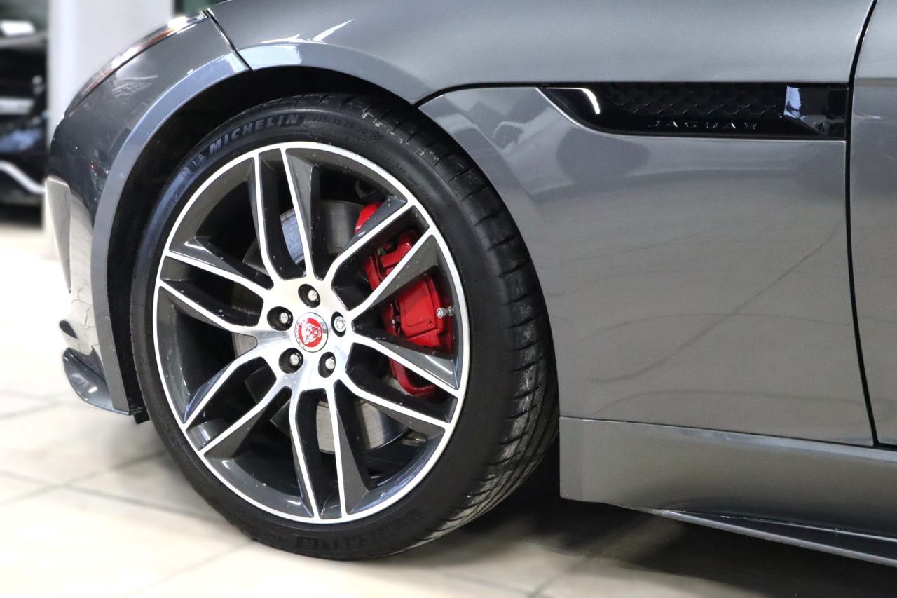 2017 Jaguar F-Type  Photo