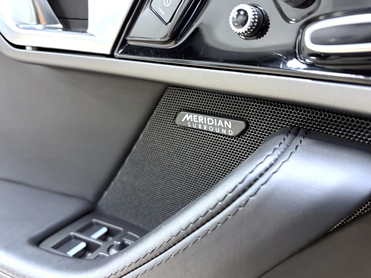 2017 Jaguar F-Type  Photo