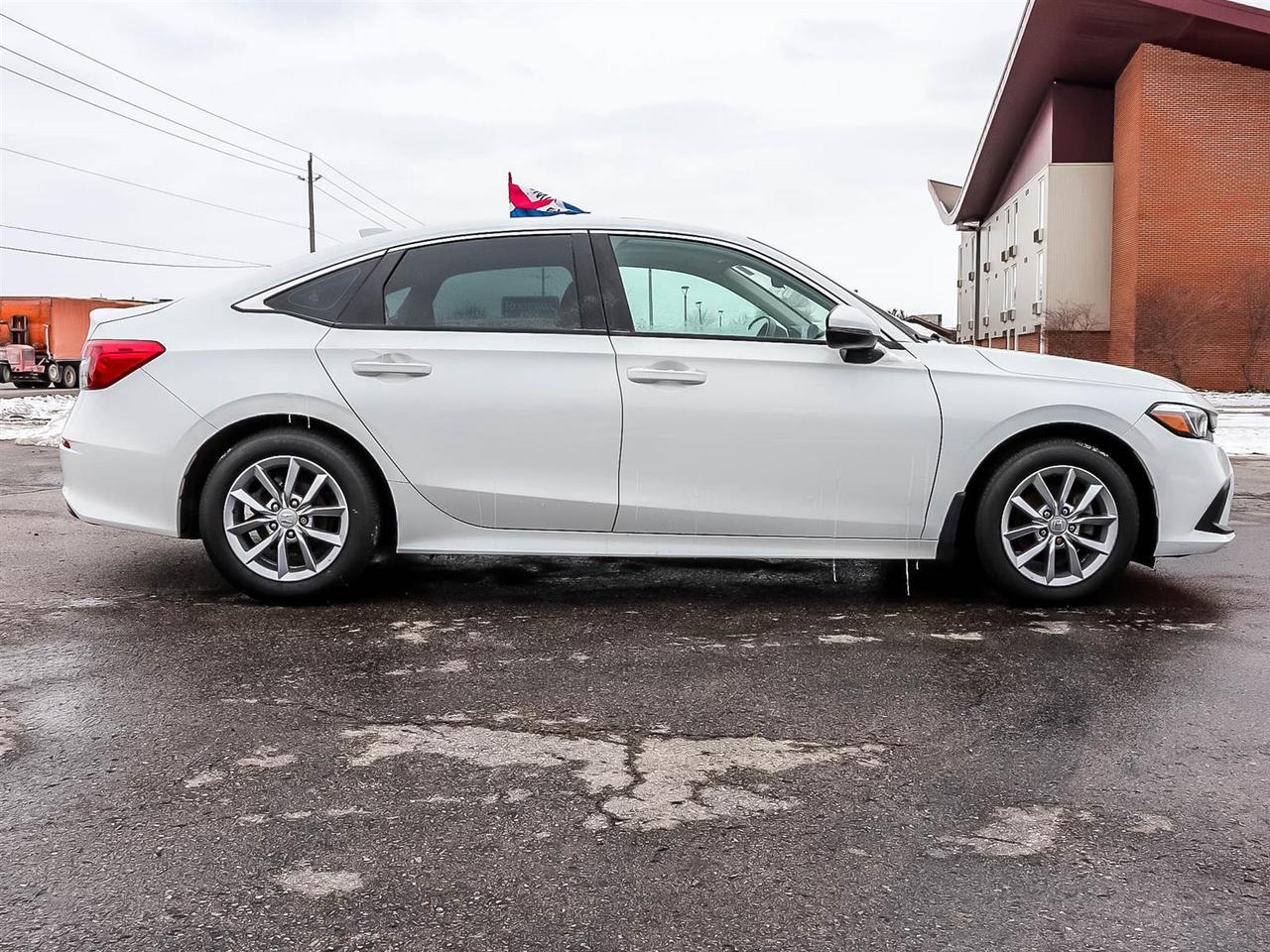 2022 Honda Civic Sedan EX Photo
