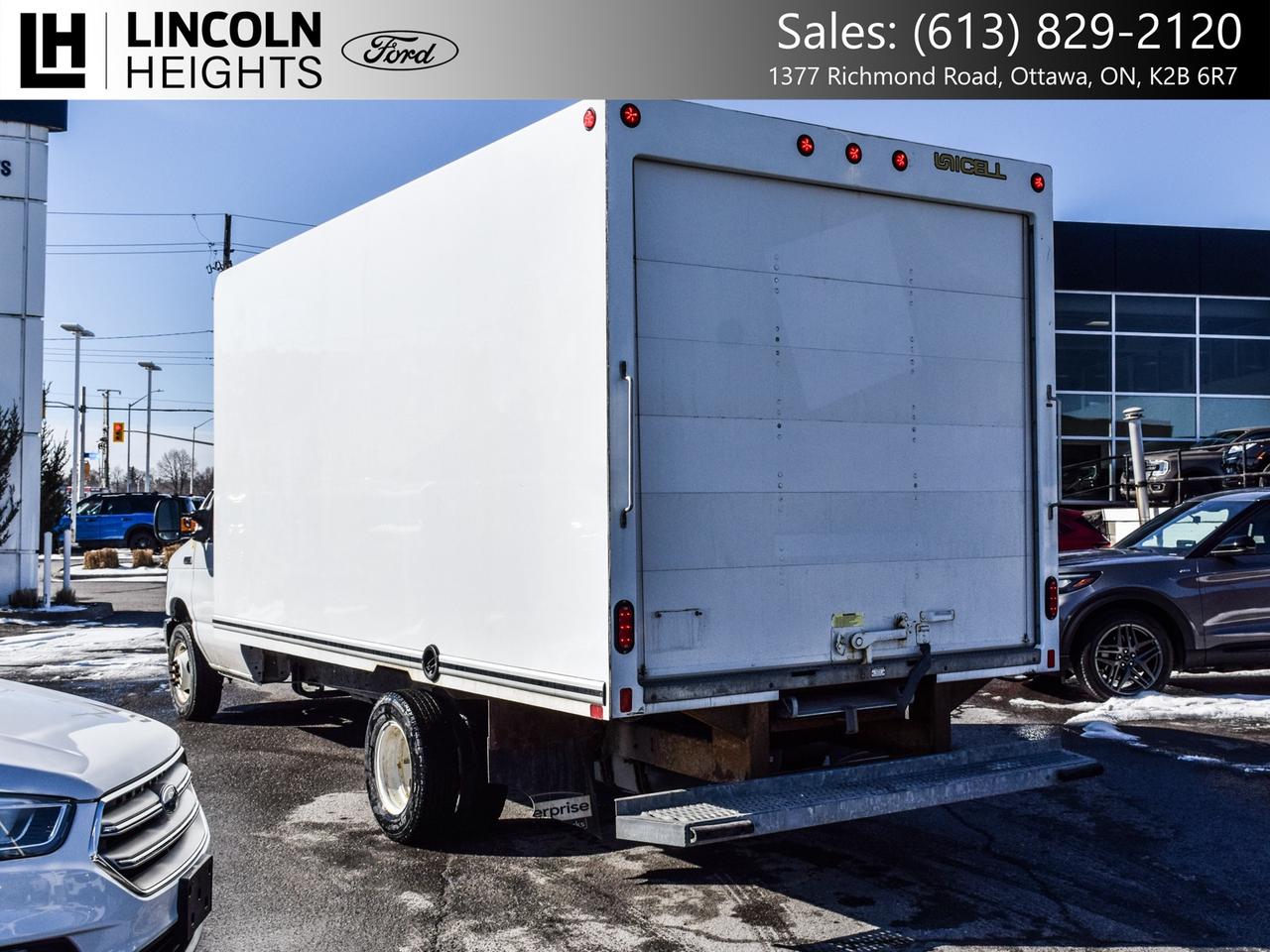 2024 Ford E-450  Photo3