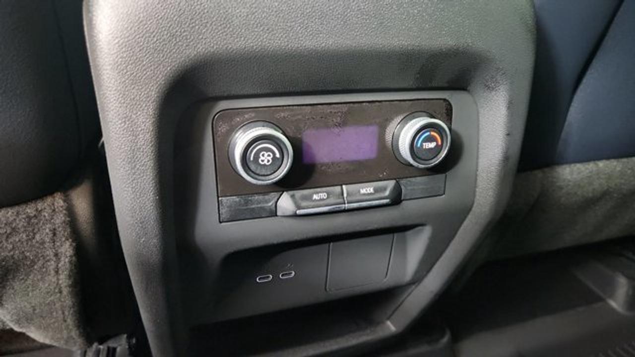 13647284