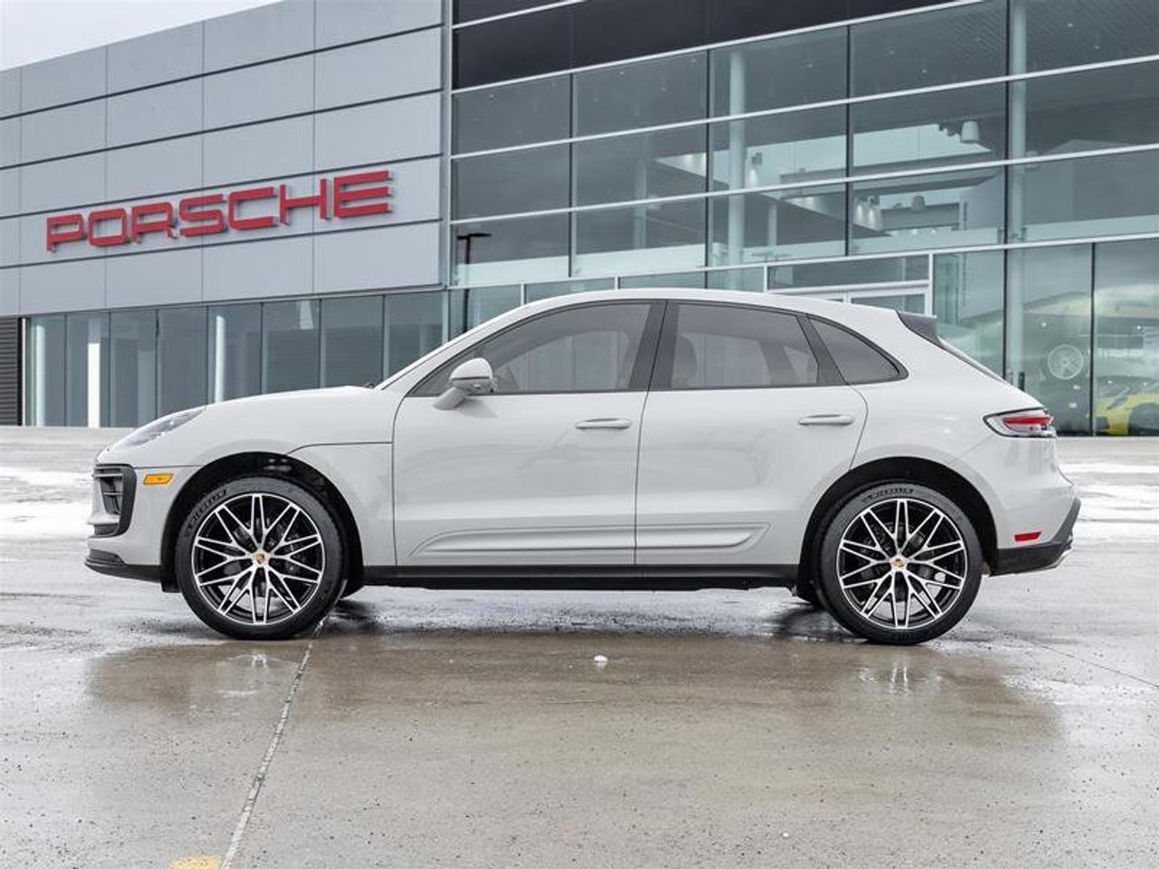 2024 Porsche Macan AWD Premium Pkg Plus Sport Chrono Pkg 21 RS Spyder Photo2