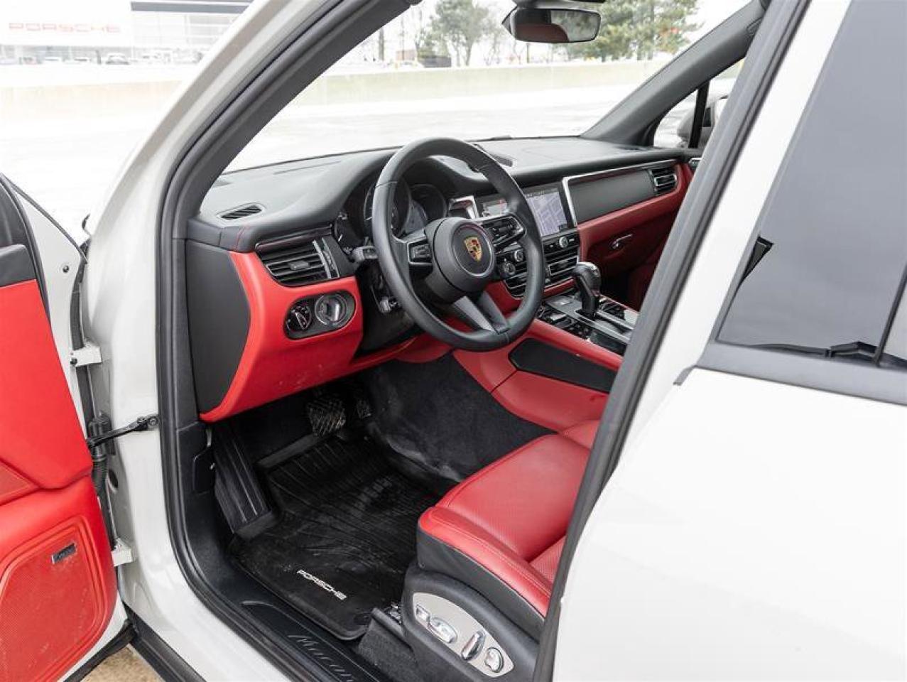 2024 Porsche Macan AWD Premium Pkg Plus Sport Chrono Pkg 21 RS Spyder Photo