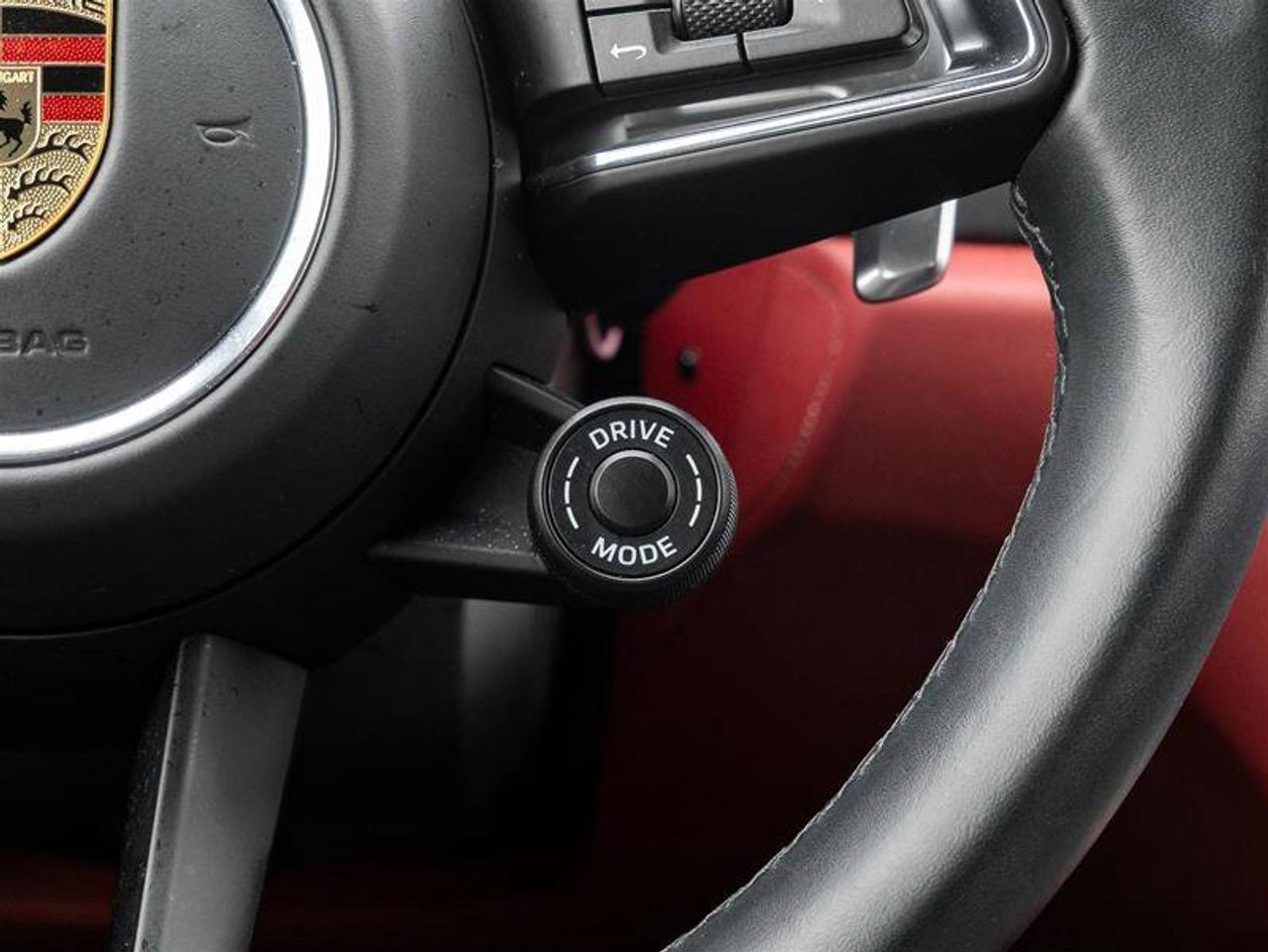 2024 Porsche Macan AWD Premium Pkg Plus Sport Chrono Pkg 21 RS Spyder Photo