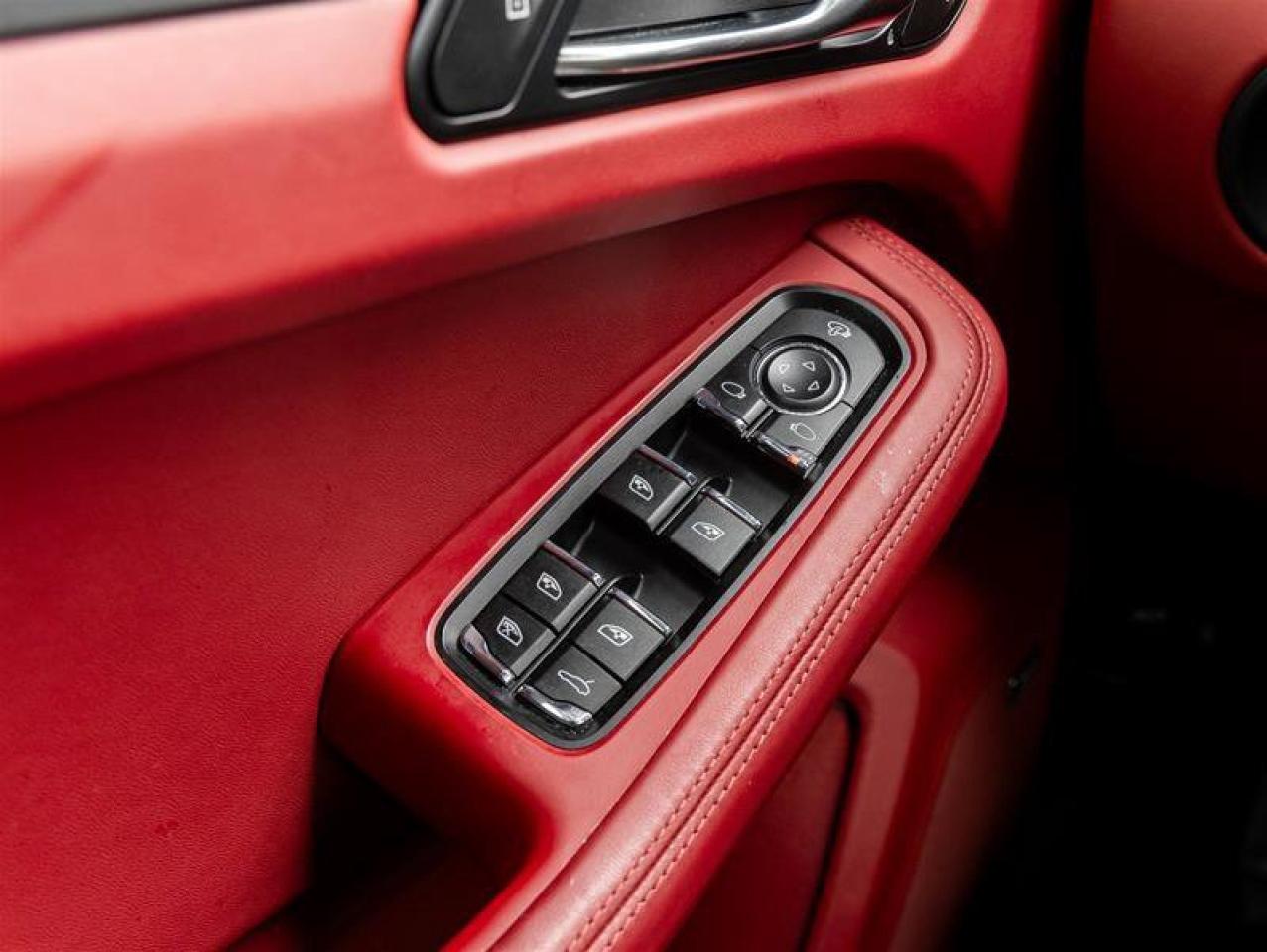 2024 Porsche Macan AWD Premium Pkg Plus Sport Chrono Pkg 21 RS Spyder Photo