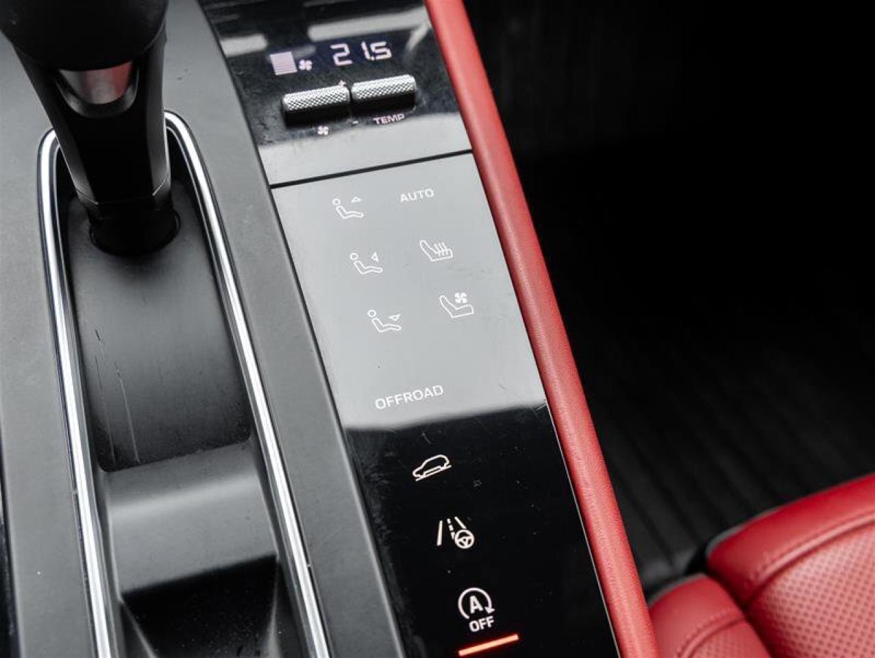 2024 Porsche Macan AWD Premium Pkg Plus Sport Chrono Pkg 21 RS Spyder Photo