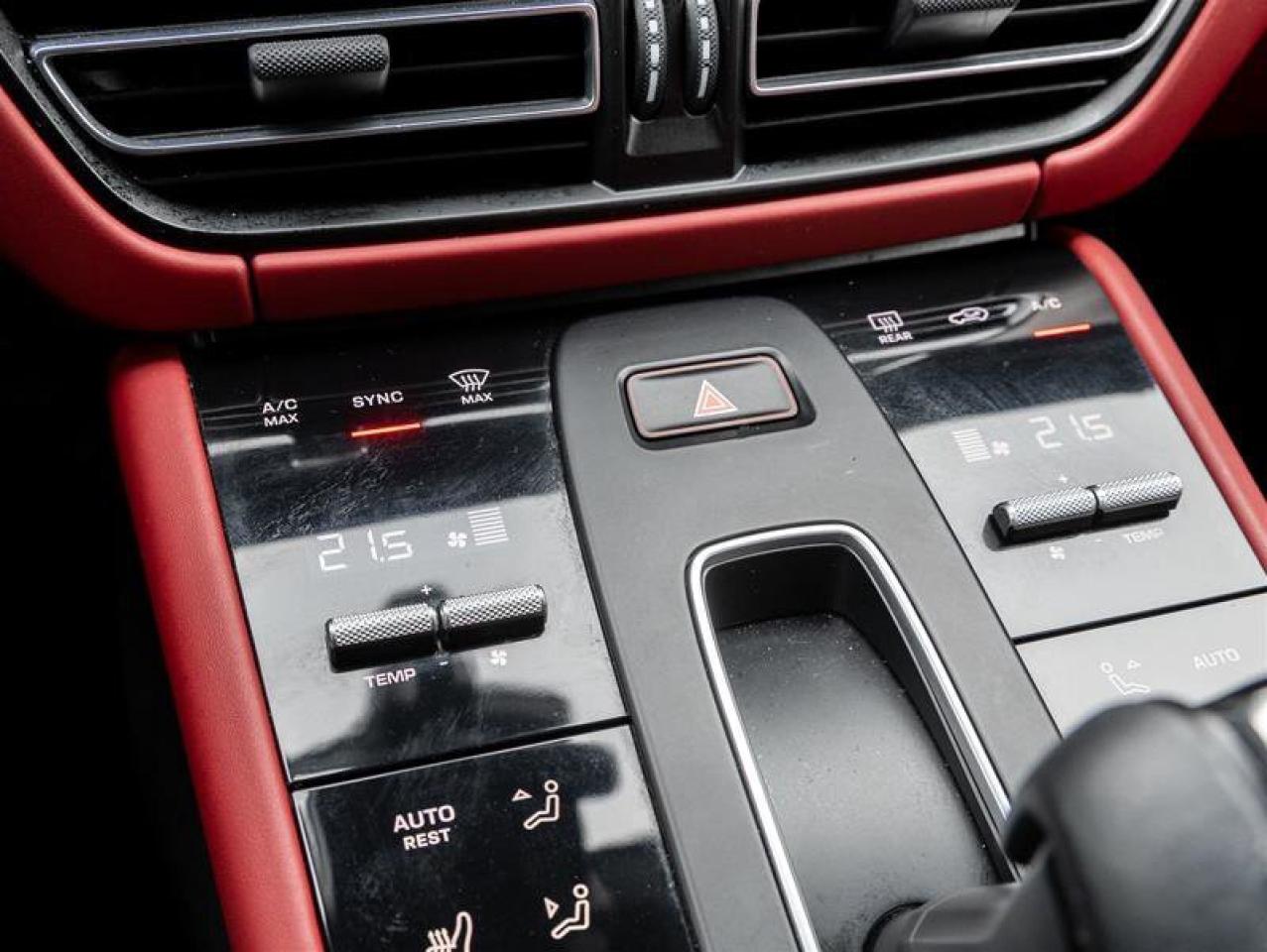 2024 Porsche Macan AWD Premium Pkg Plus Sport Chrono Pkg 21 RS Spyder Photo