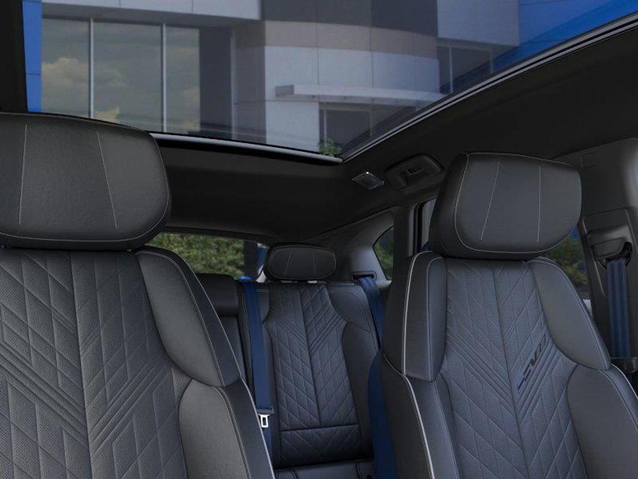 2026 Cadillac OPTIQ V-Series 4dr Photo