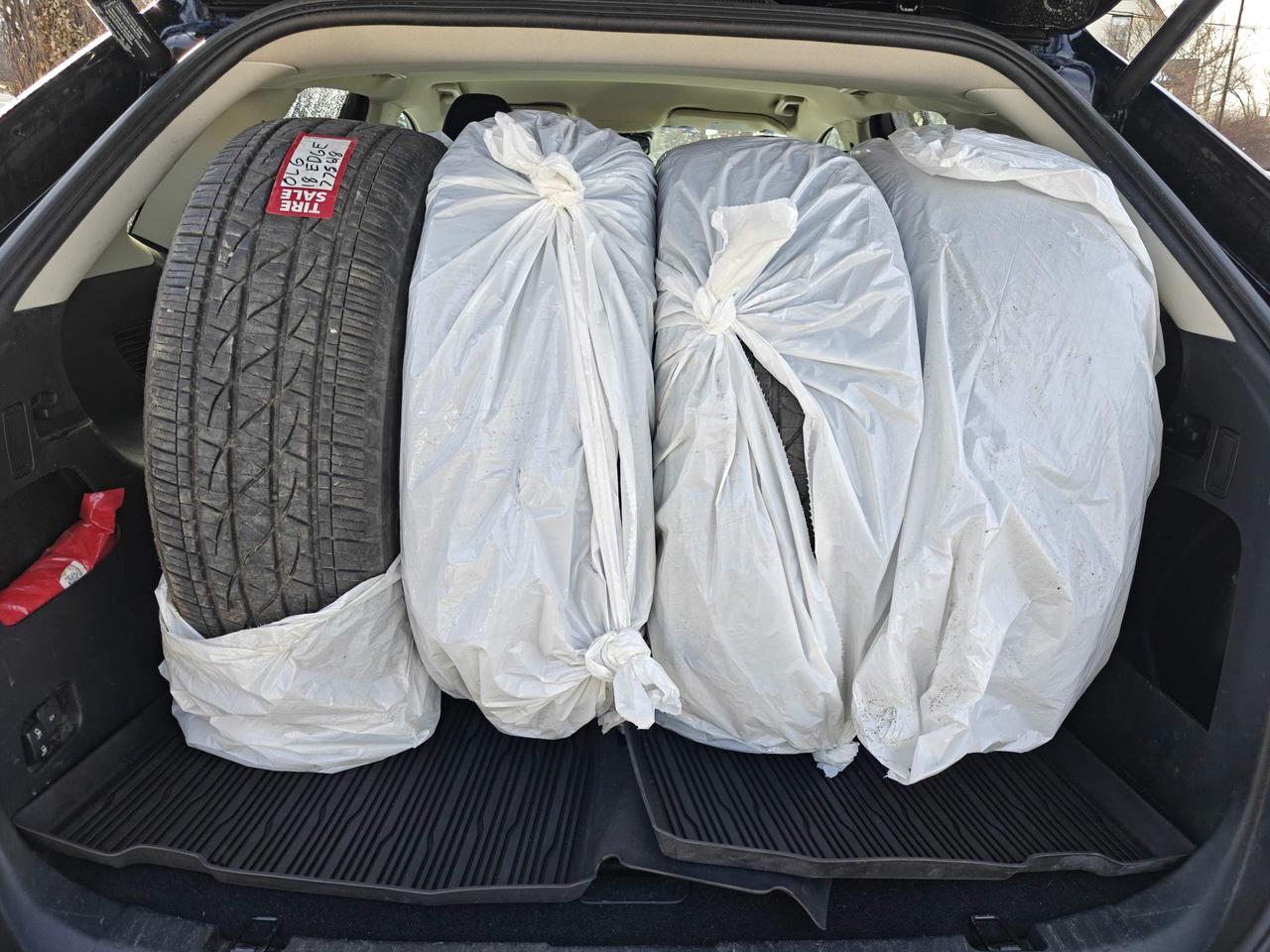 2018 Ford Edge SEL 4dr Front-wheel Drive Photo2