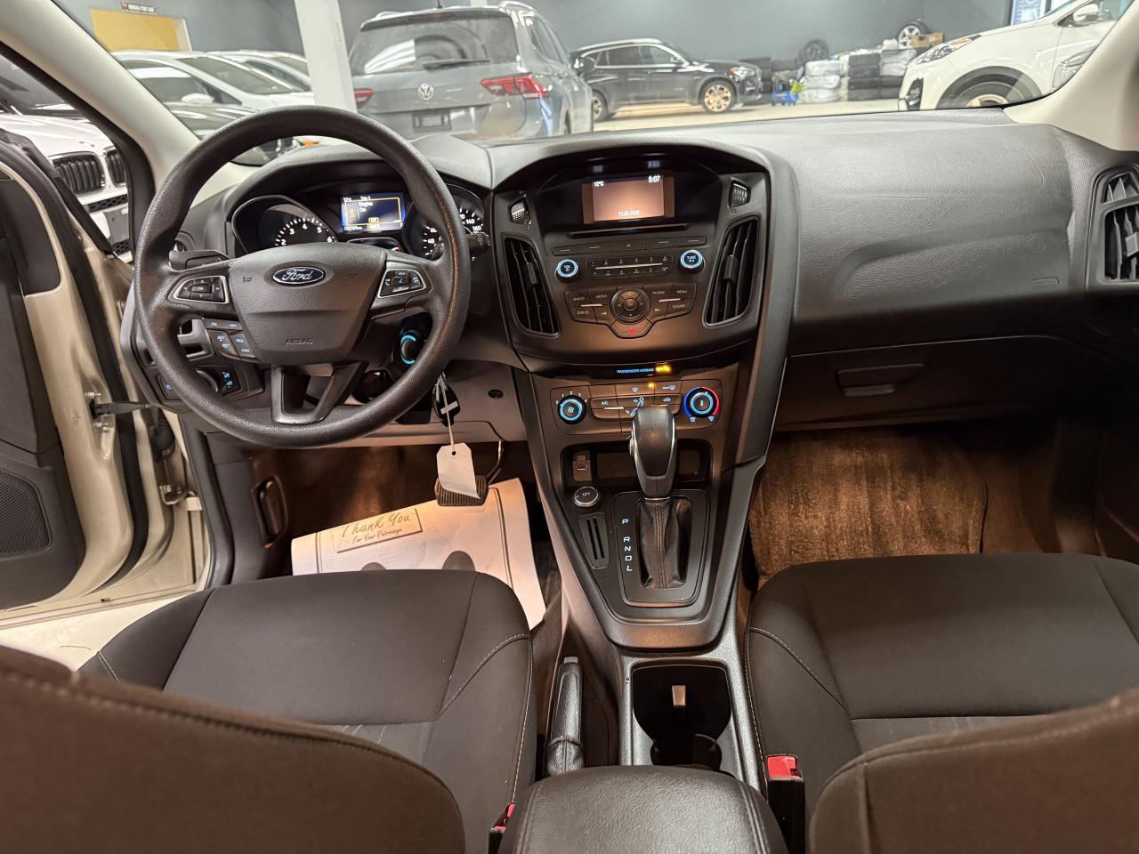 2017 Ford Focus 5DR HB SE Photo