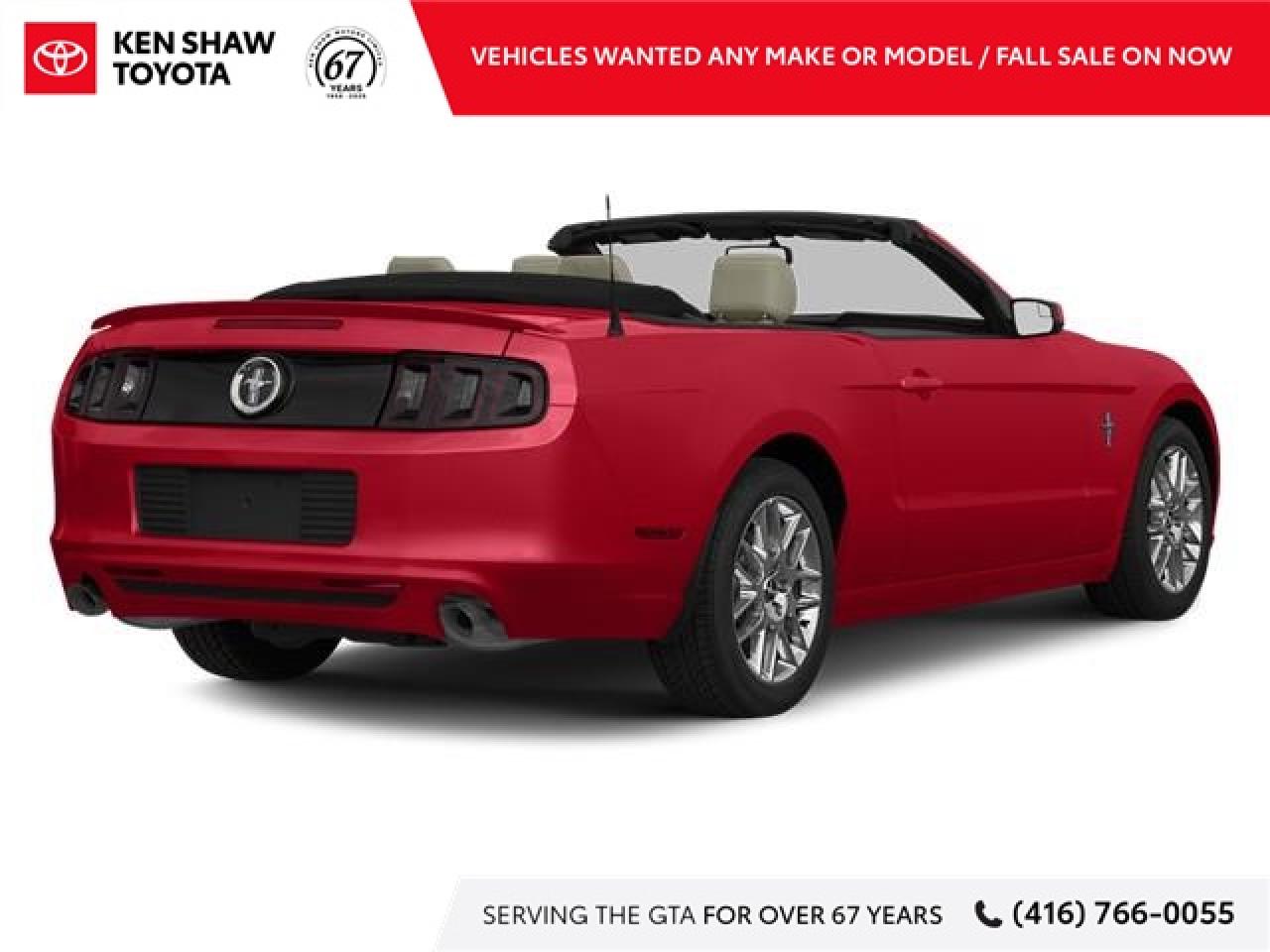 2014 Ford Mustang V6 Premium 2dr Convertible Photo