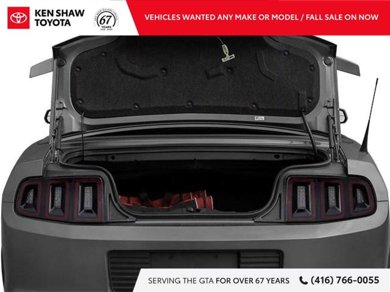 2014 Ford Mustang V6 Premium 2dr Convertible Photo