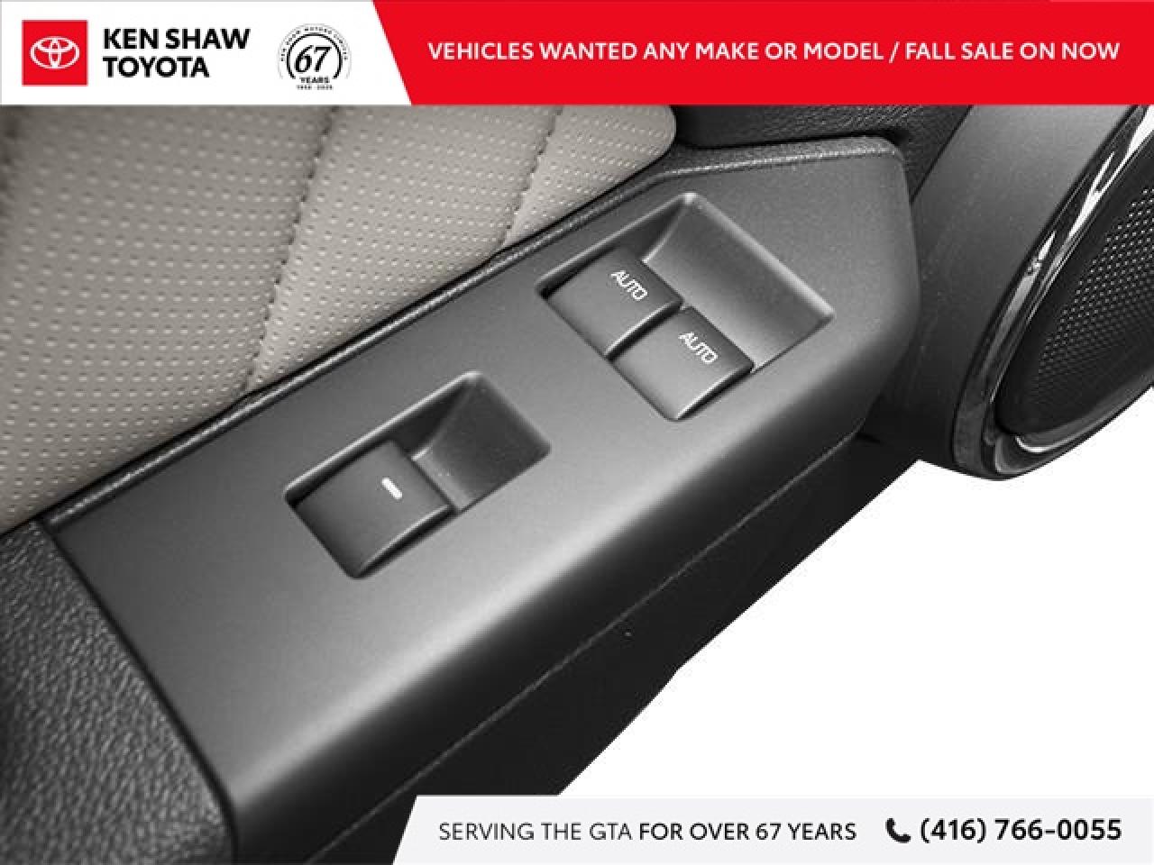 2014 Ford Mustang V6 Premium 2dr Convertible Photo