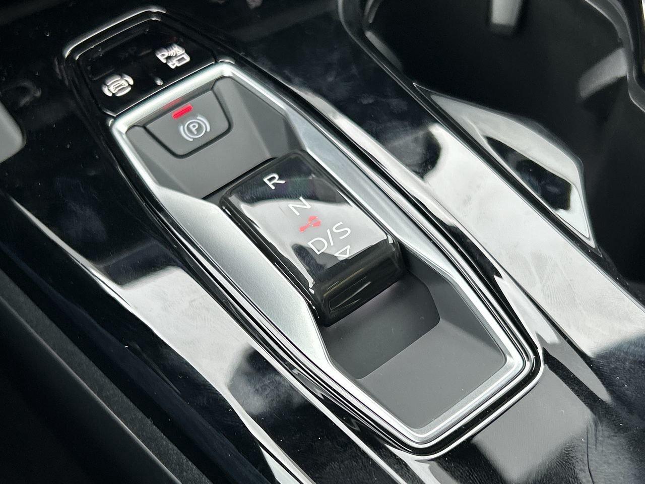 2025 Audi Q5 Sportback Progressiv 2.0 TFSI quattro   S Line Black Photo