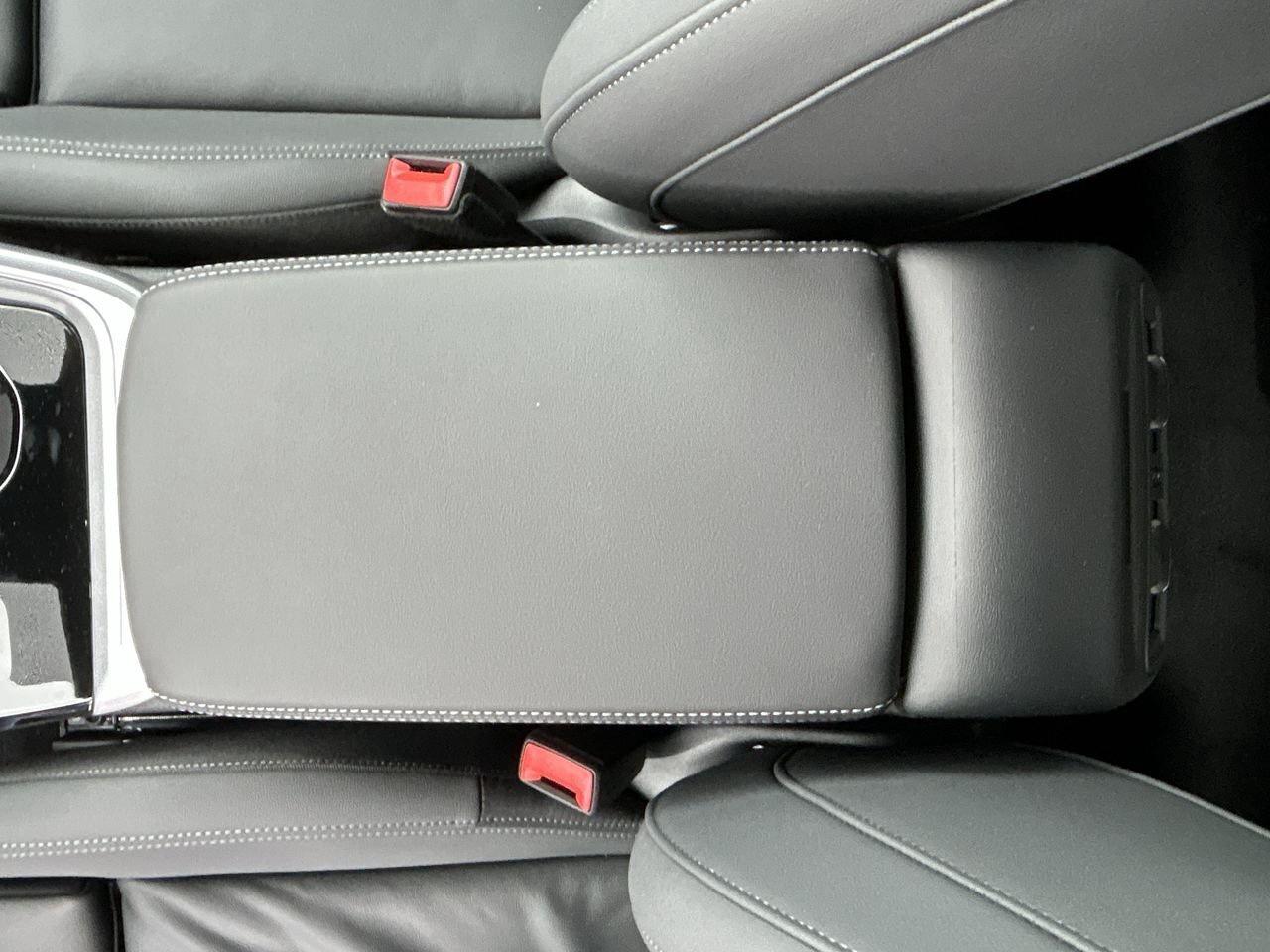 2025 Audi Q5 Sportback Progressiv 2.0 TFSI quattro   S Line Black Photo