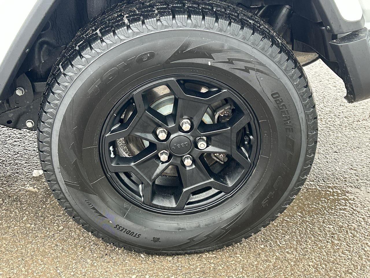 2020 Jeep Wrangler JL Unlimited Sahara   Dual Top   Cold Weather Grou Photo