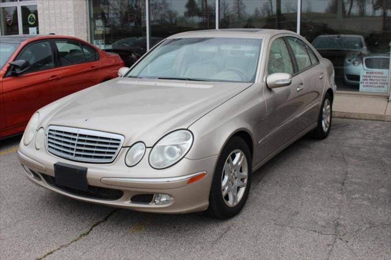 2005 Mercedes-Benz E-Class E320 Sedan Photo0