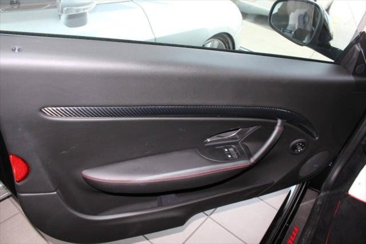 2017 Maserati GranTurismo  Photo2