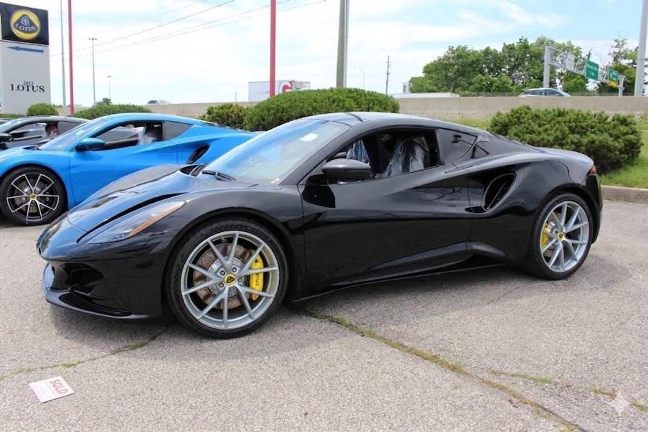 2024 Lotus Emira V6 First Edition Coupe Photo