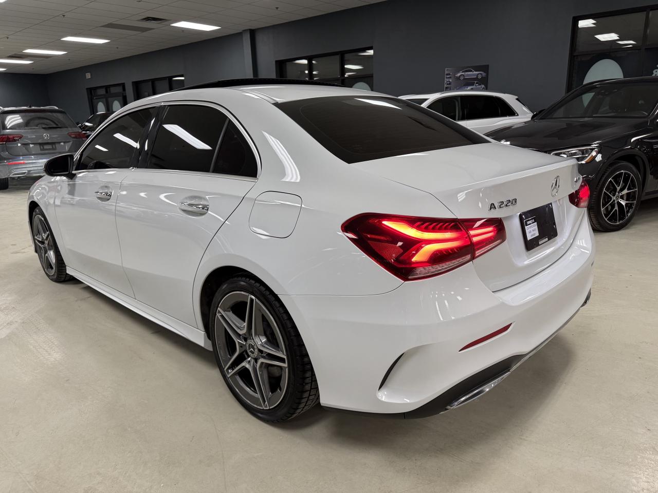 2020 Mercedes-Benz A-Class A 220 4MATIC Sedan**NO ACCIDENTS**ONE OWNER** Photo