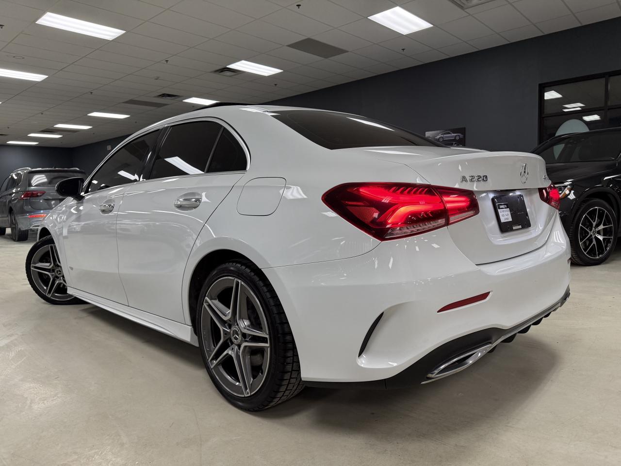 2020 Mercedes-Benz A-Class A 220 4MATIC Sedan**NO ACCIDENTS**ONE OWNER** Photo