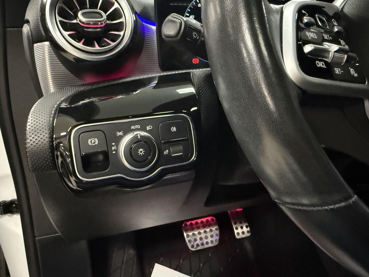 2020 Mercedes-Benz A-Class A 220 4MATIC Sedan**NO ACCIDENTS**ONE OWNER** Photo