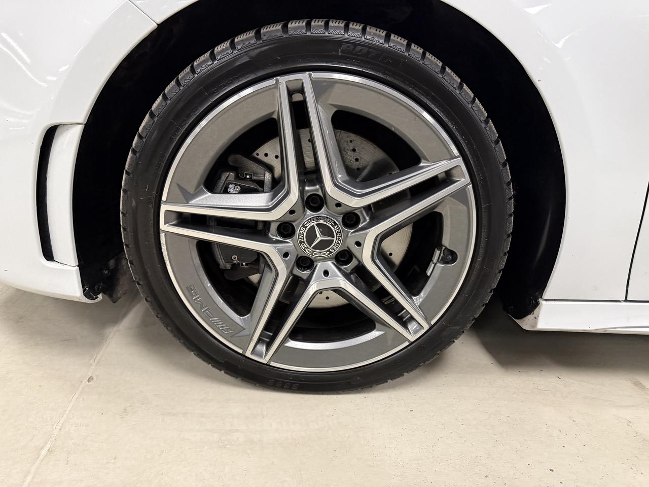 2020 Mercedes-Benz A-Class A 220 4MATIC Sedan**NO ACCIDENTS**ONE OWNER** Photo