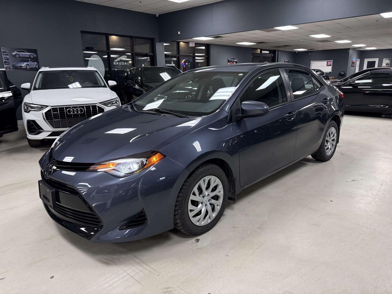 2018 Toyota Corolla LE CVT Photo0