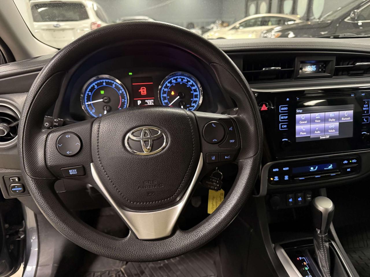 2018 Toyota Corolla LE CVT Photo