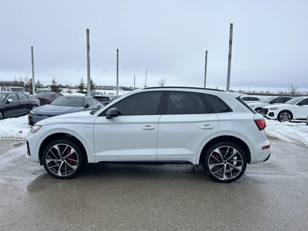 2024 Audi Q5 Technik 45 TFSI   3.99% up to 48m Photo