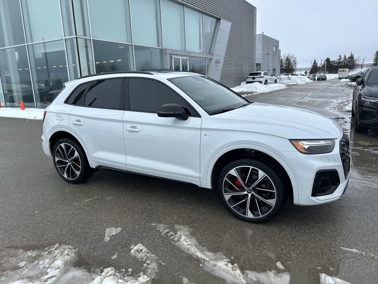 2024 Audi Q5 Technik 45 TFSI   3.99% up to 48m Photo