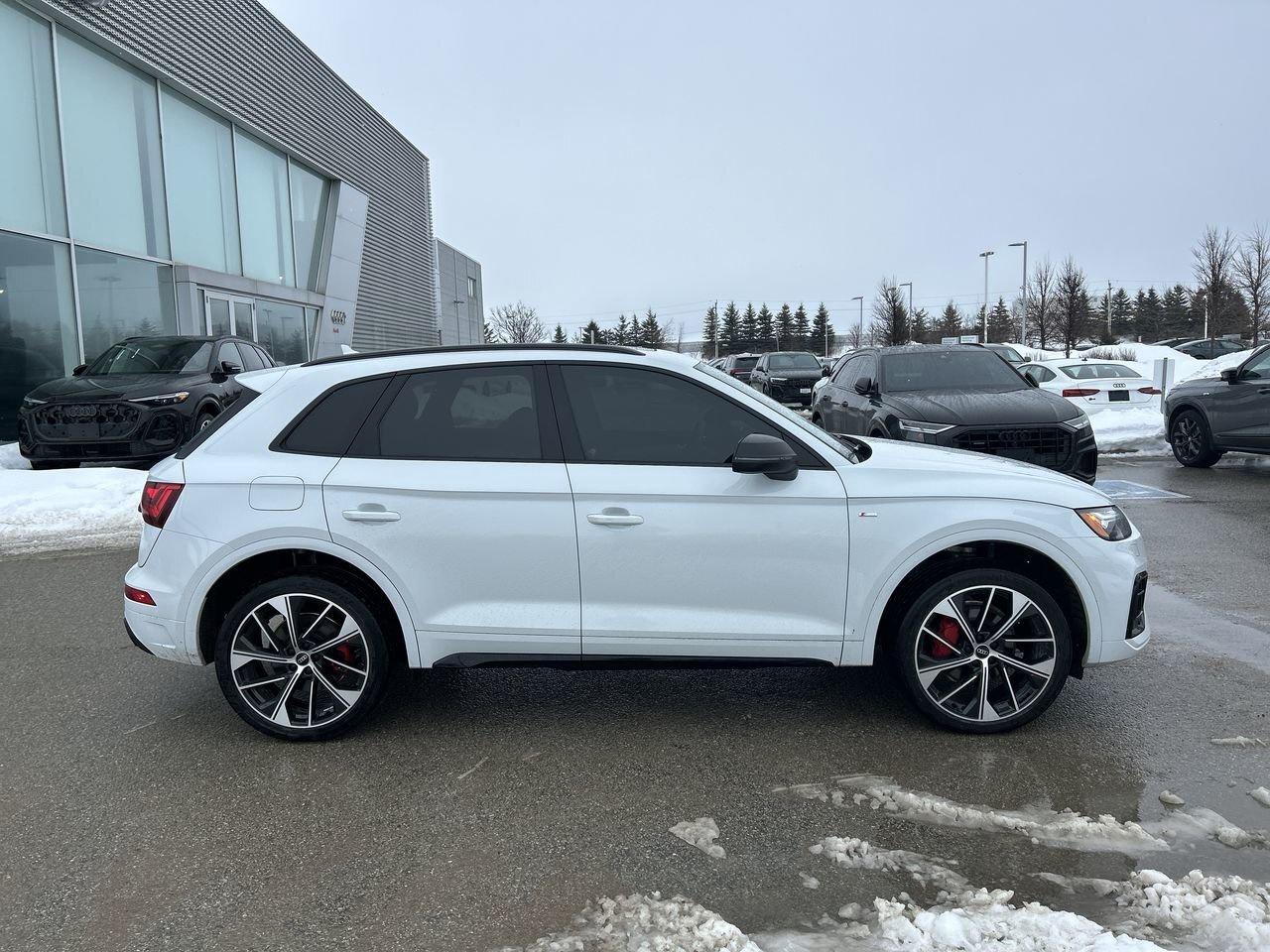 2024 Audi Q5 Technik 45 TFSI   3.99% up to 48m Photo