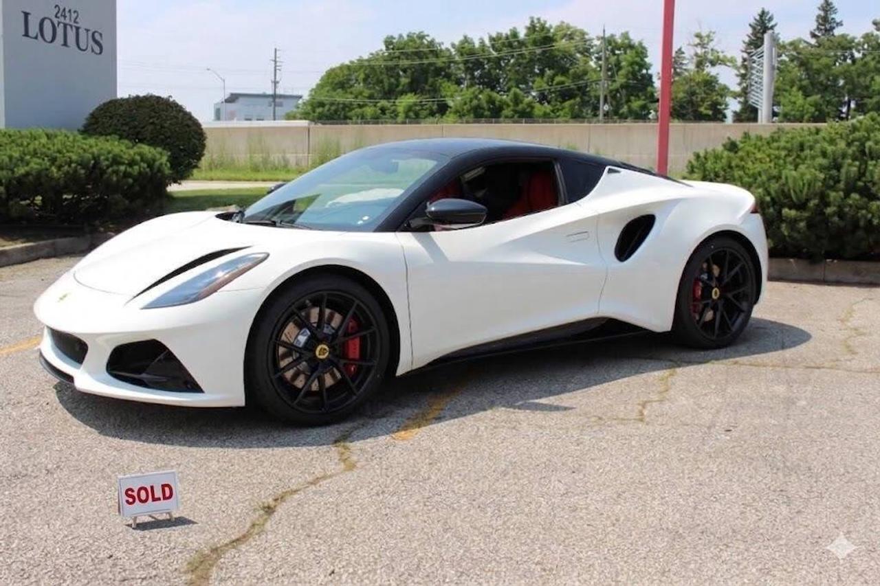 2024 Lotus Emira V6 First Edition Coupe Photo