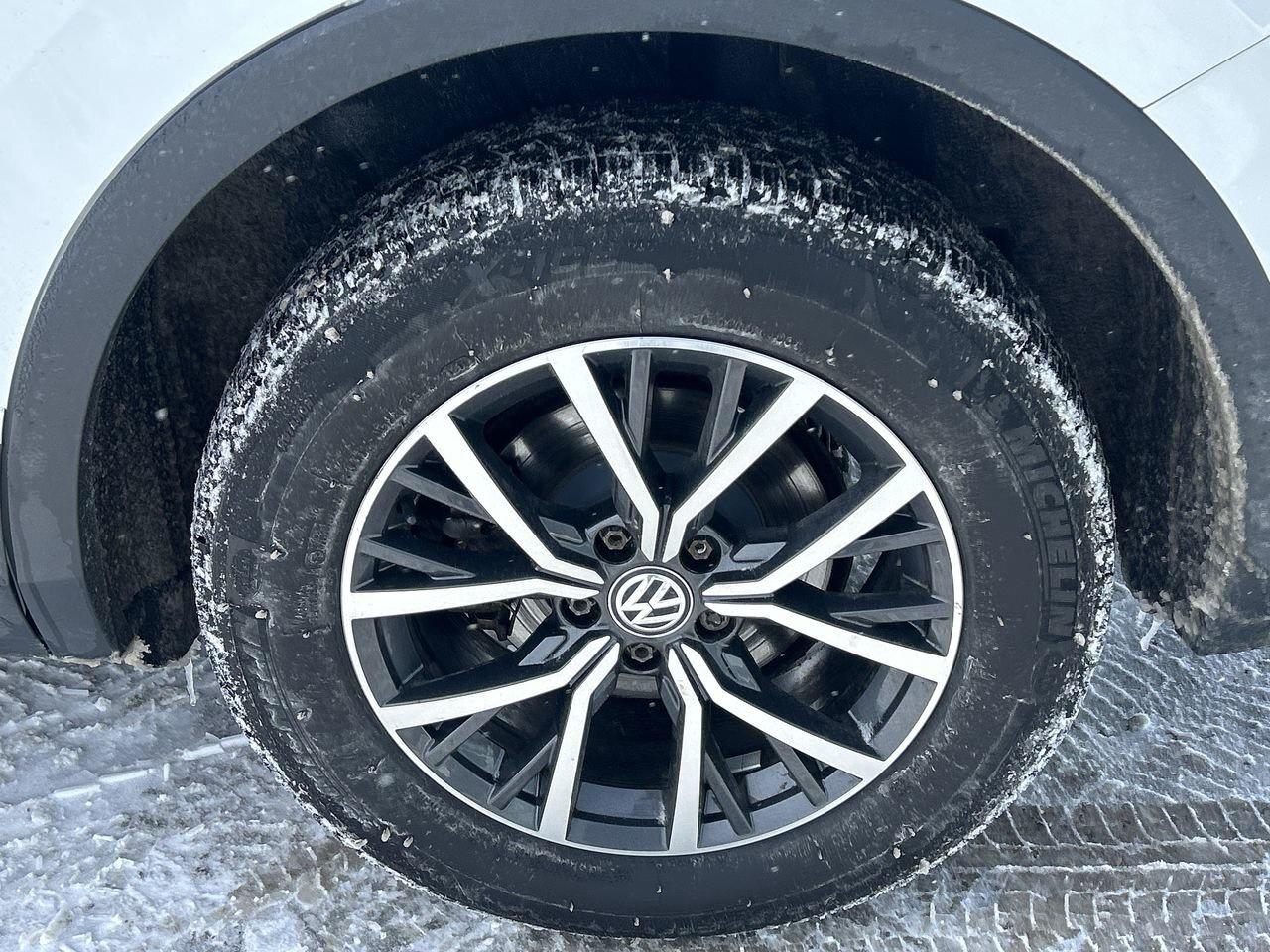 2019 Volkswagen Tiguan Comfortline 2.0T   One Owner Accident-Free Photo