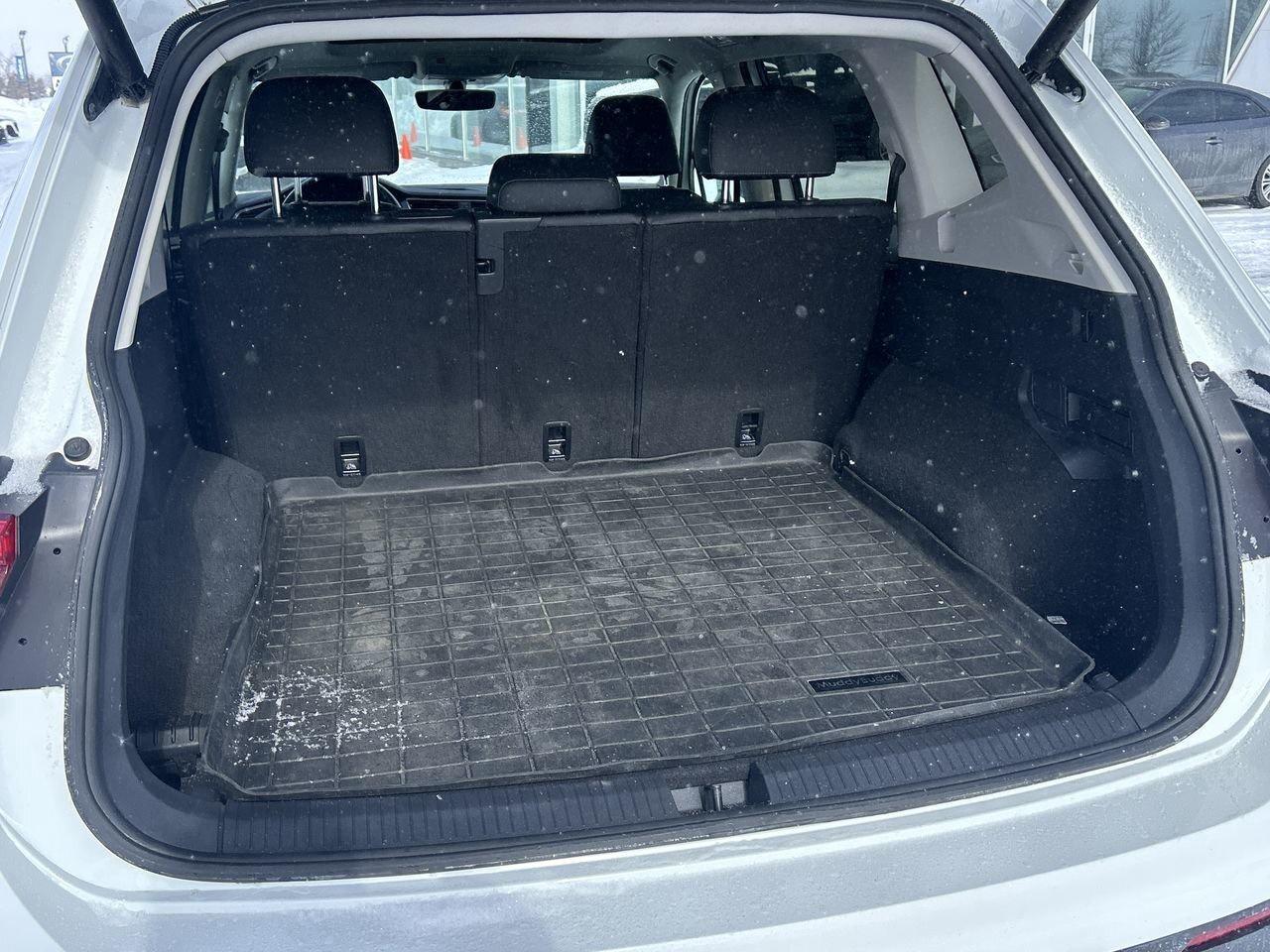 2019 Volkswagen Tiguan Comfortline 2.0T   One Owner Accident-Free Photo