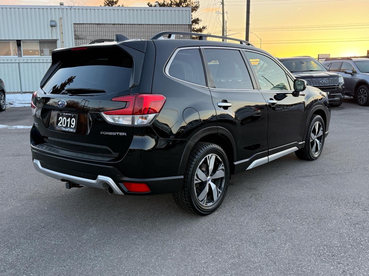 2019 Subaru Forester 2.5i Premier w/EyeSight Pkg  ACCIDENT FREE CERTIFI Photo