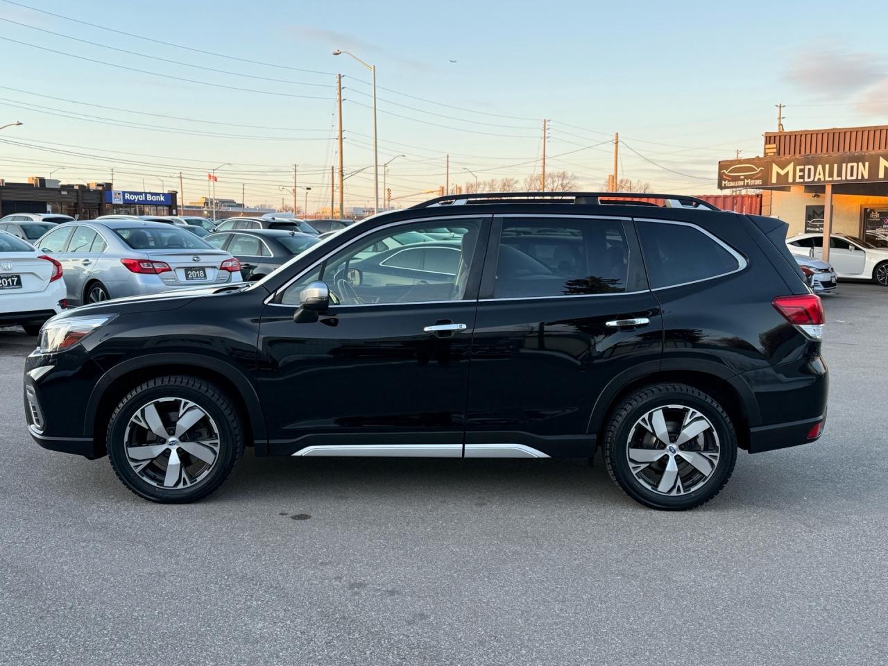2019 Subaru Forester 2.5i Premier w/EyeSight Pkg  ACCIDENT FREE CERTIFI Photo