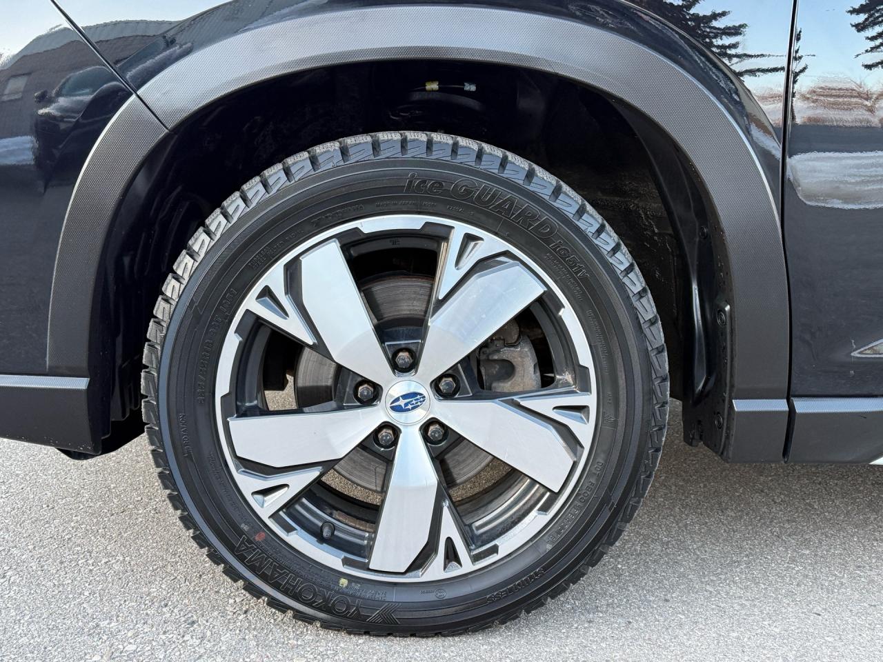 2019 Subaru Forester 2.5i Premier w/EyeSight Pkg  ACCIDENT FREE CERTIFI Photo