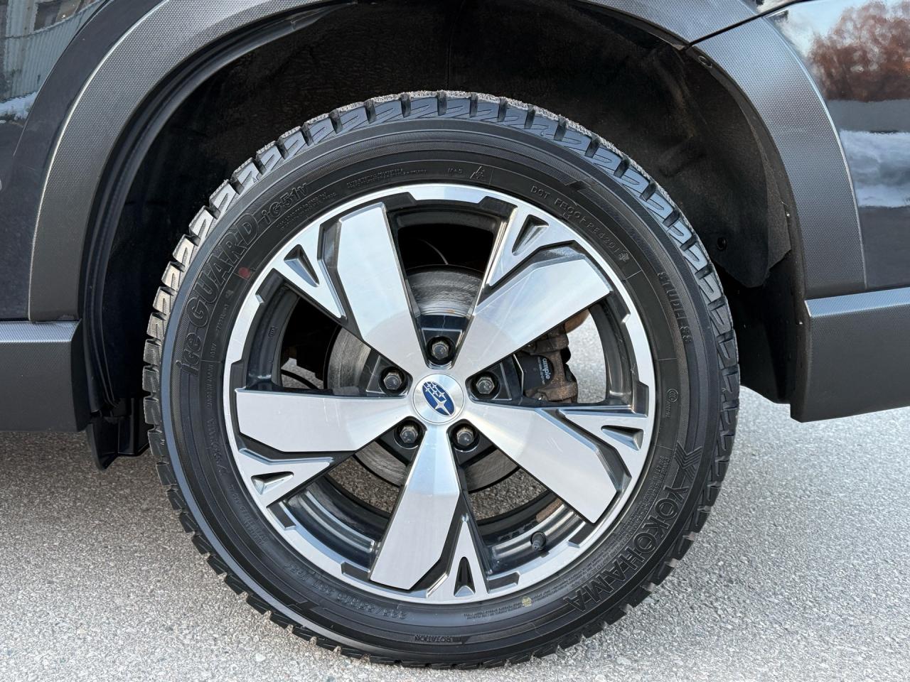 2019 Subaru Forester 2.5i Premier w/EyeSight Pkg  ACCIDENT FREE CERTIFI Photo