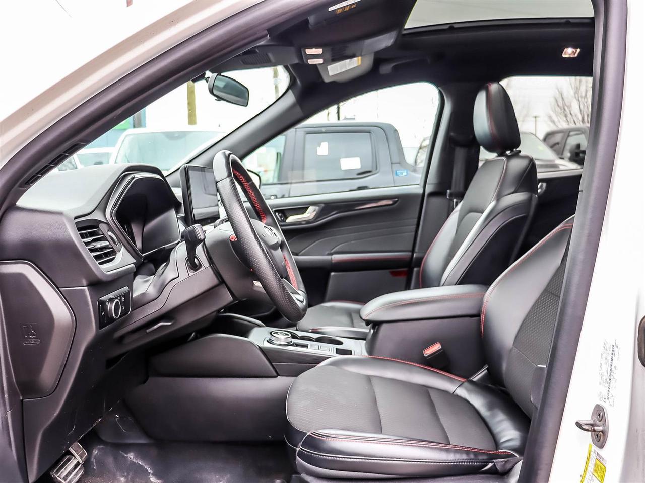2024 Ford Escape ST-Line Photo