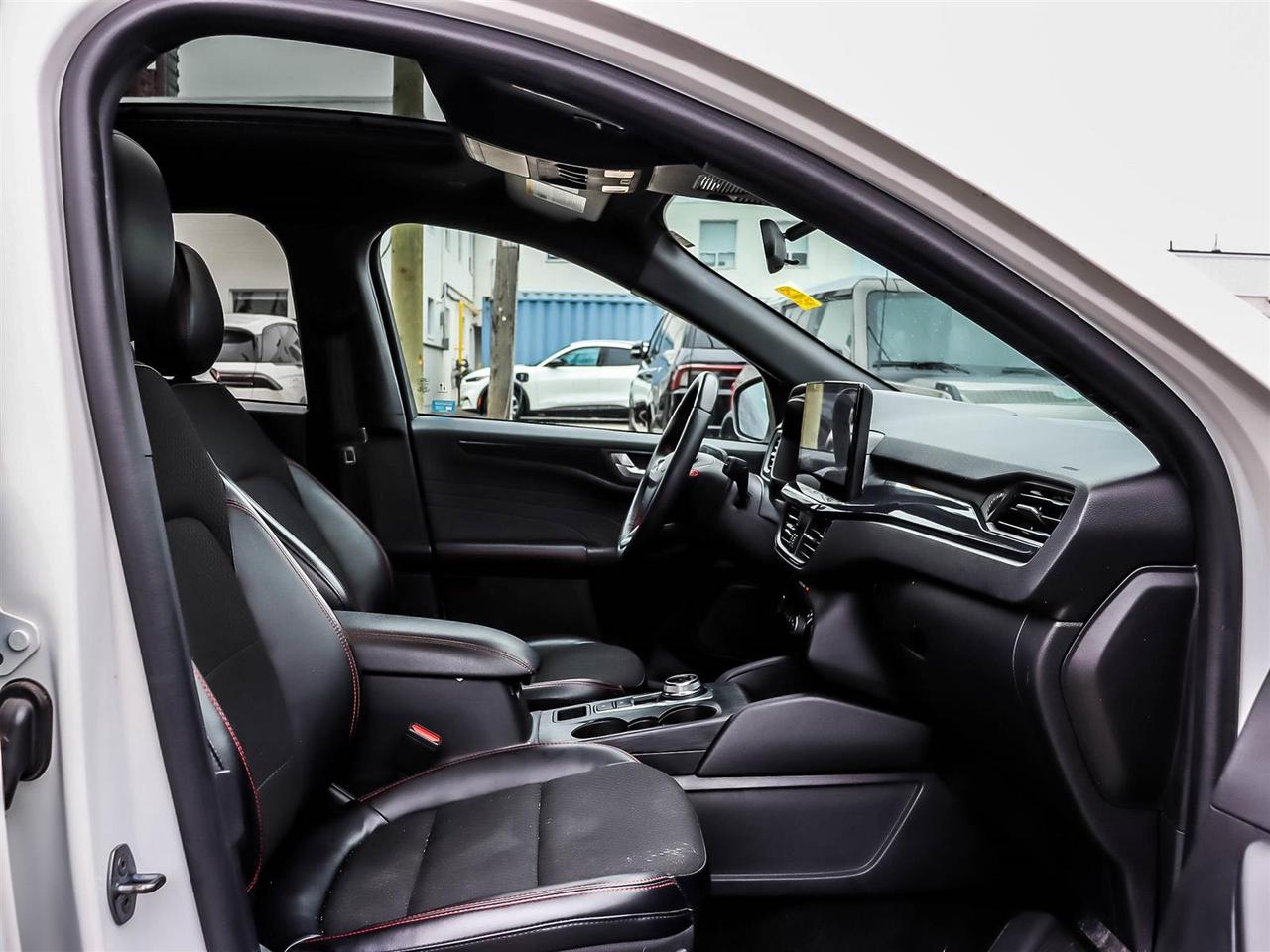 2024 Ford Escape ST-Line Photo