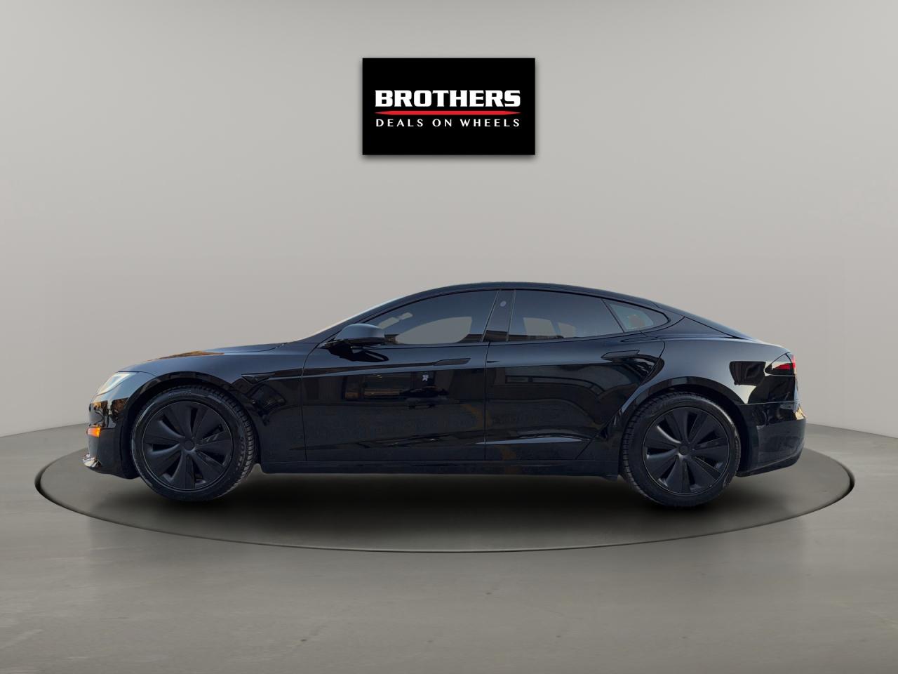 2022 Tesla Model S AWD No Accidents Photo3