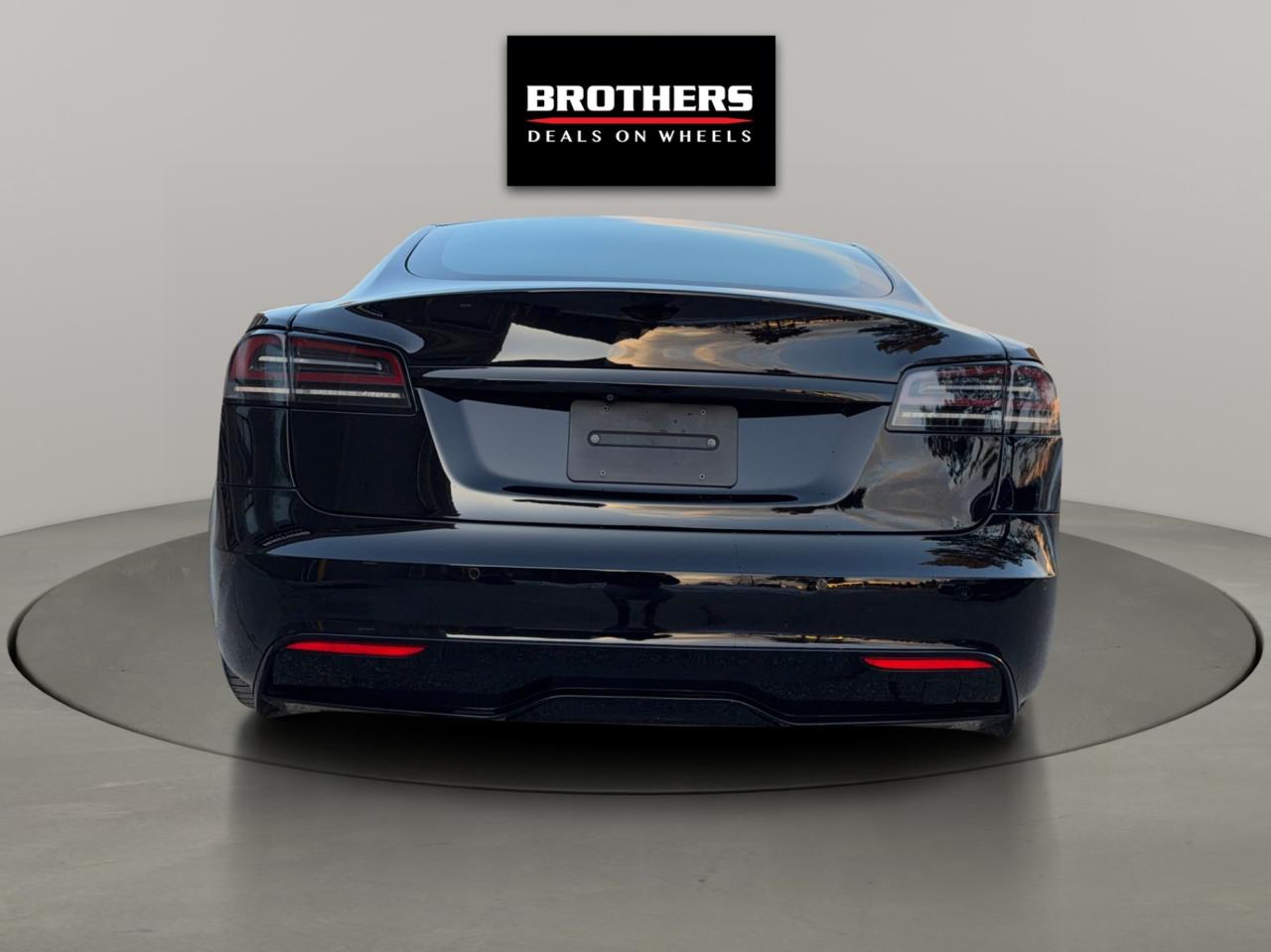 2022 Tesla Model S AWD No Accidents Photo