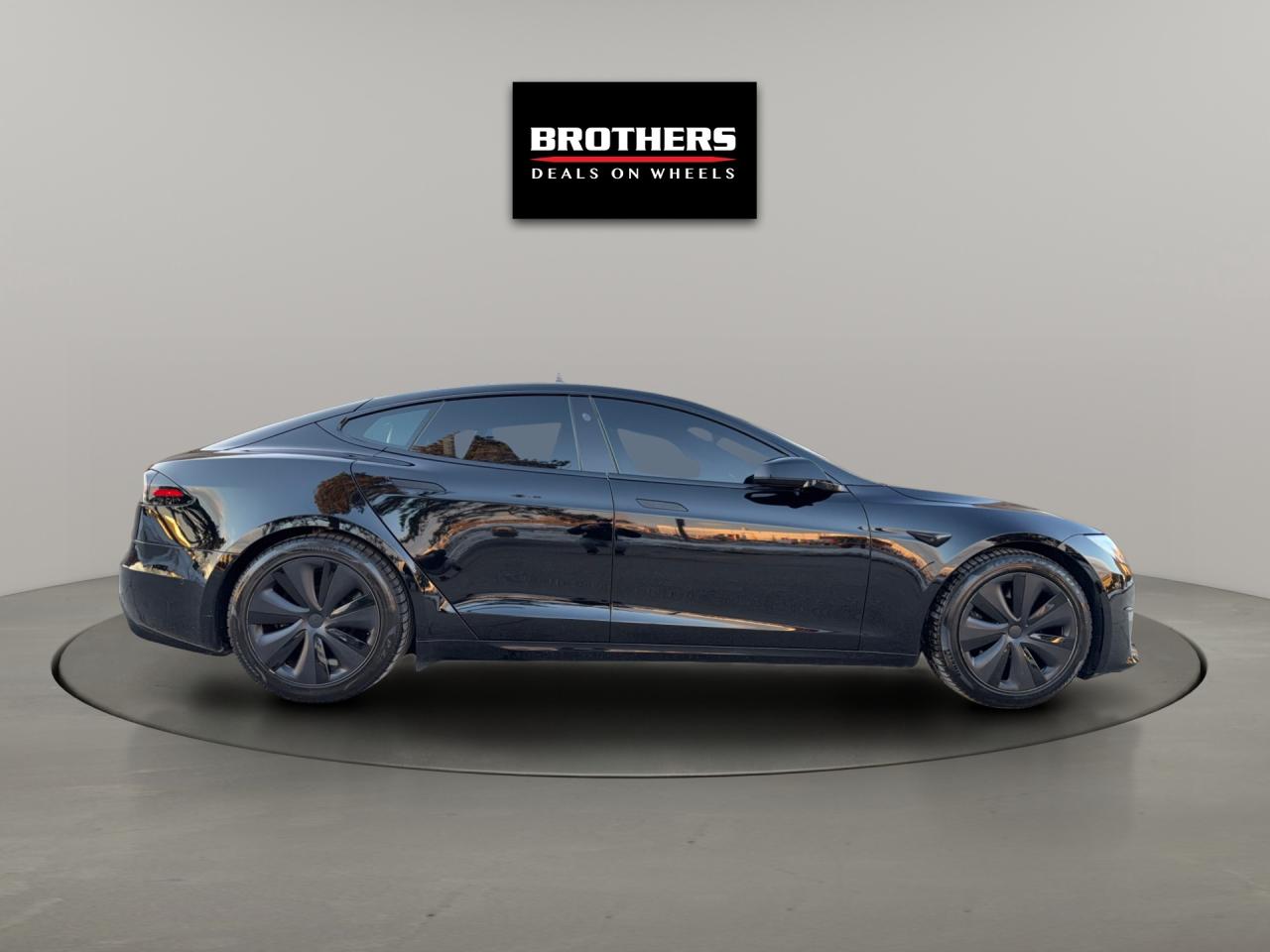 2022 Tesla Model S AWD No Accidents Photo